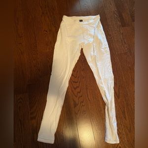 Hue white jeggings